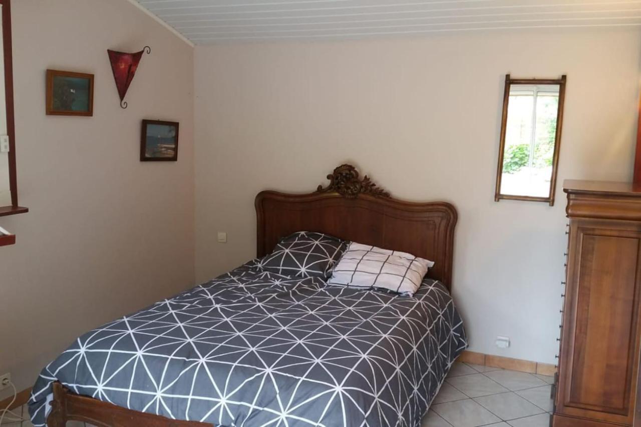 Le Petit Cottage Entre Village Et Mer Trélévern Dış mekan fotoğraf