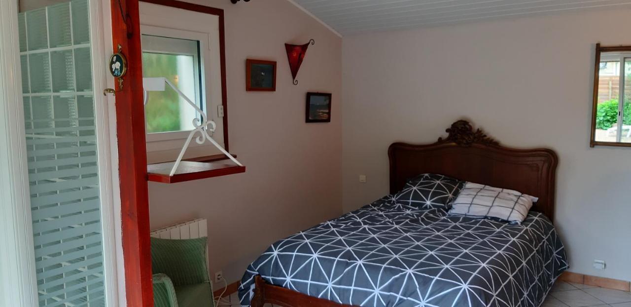 Le Petit Cottage Entre Village Et Mer Trélévern Dış mekan fotoğraf