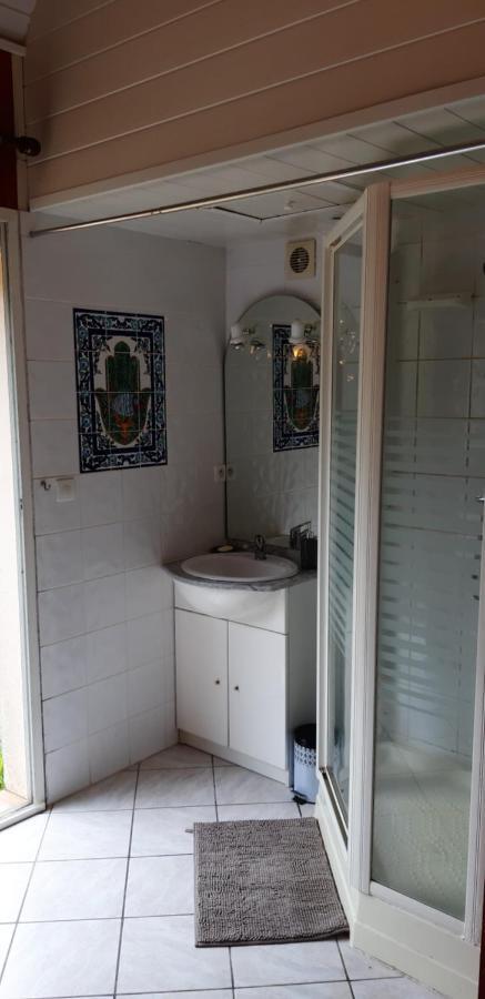Le Petit Cottage Entre Village Et Mer Trélévern Dış mekan fotoğraf